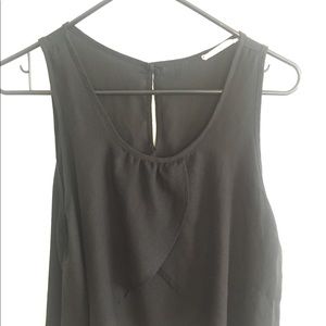 Wide strap flowy tank top